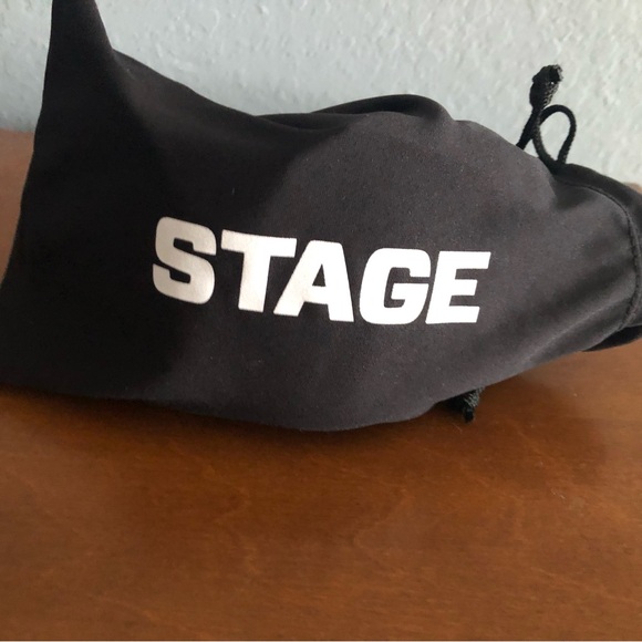 Like new gently used Stage ski goggles - Picture 6 of 6